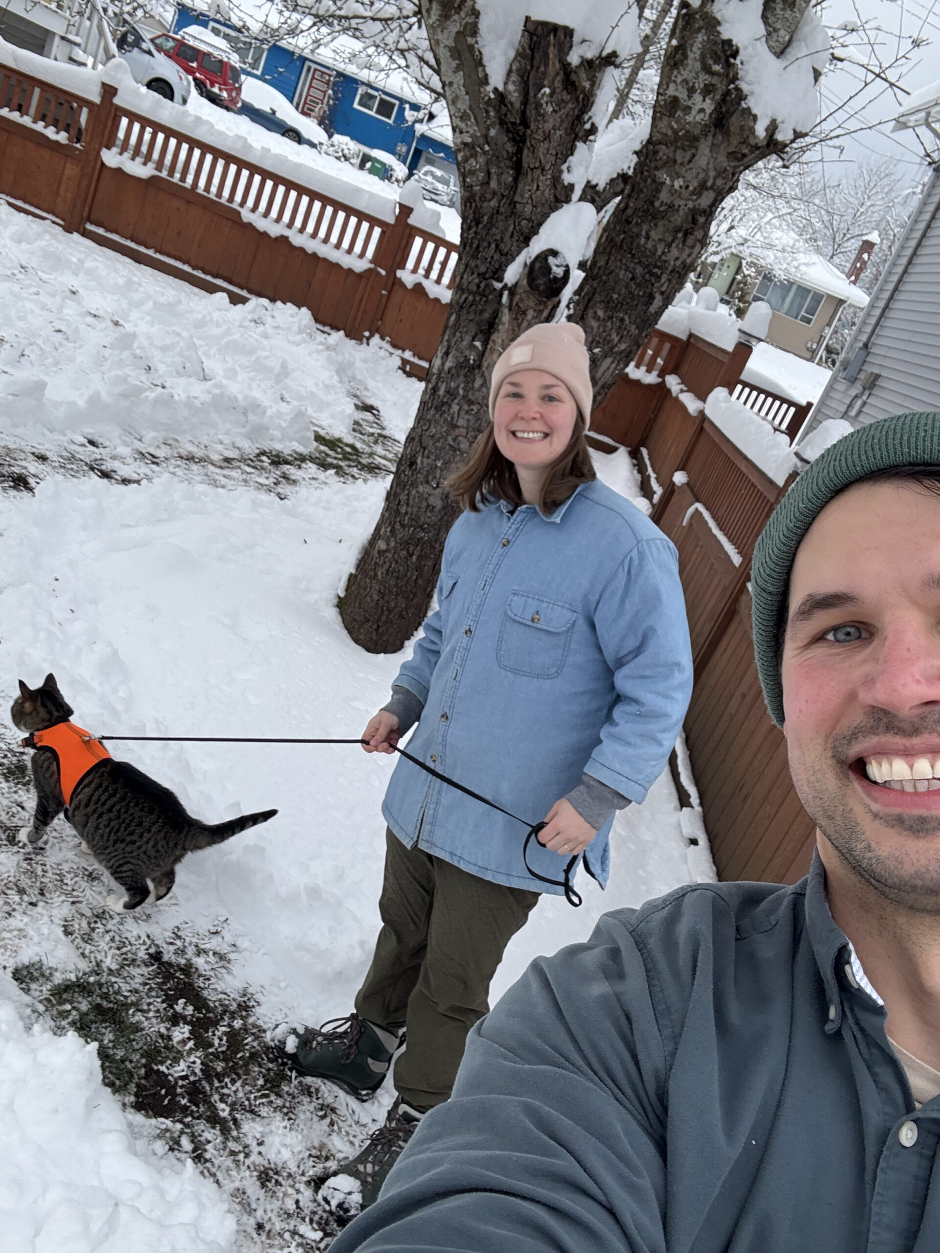 Zero and family in the snow